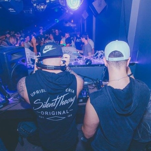 Kickon Mix [LIVE MIX] // FREE DL by Roole - Free download on ToneDen